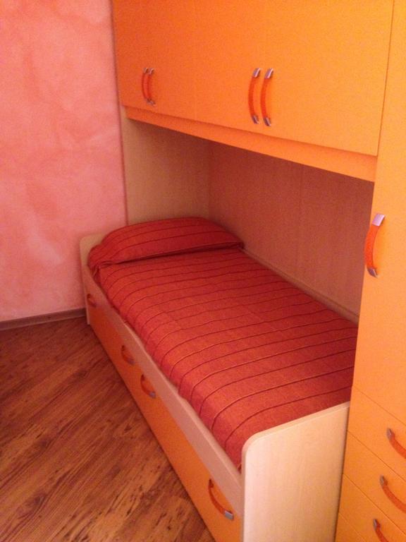 Cantina Molina Apartman Mandello del Lario Szoba fotó